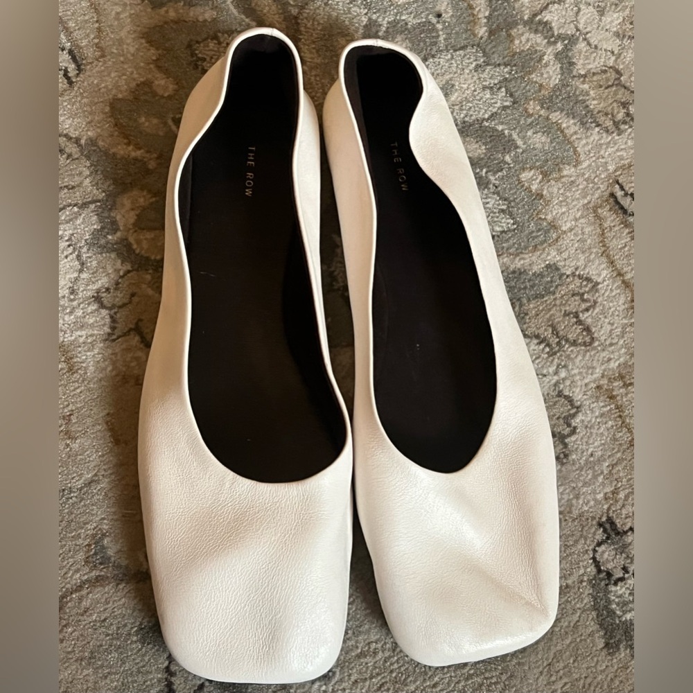 The Row Lambskin Leather Ballerina Flats